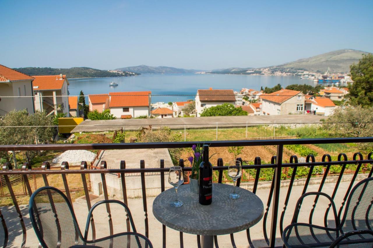 Apartmani Island Трогир Экстерьер фото