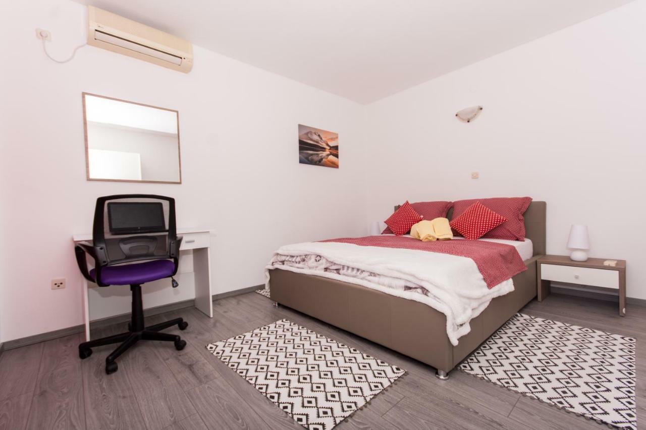 Apartmani Island Трогир Экстерьер фото